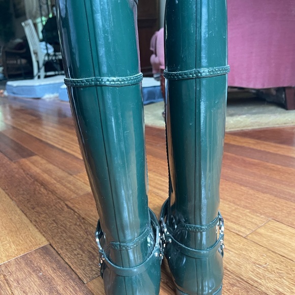 Hunter green Michael kors boots, silver buckle detail- MK design,Great condition - Picture 2 of 4